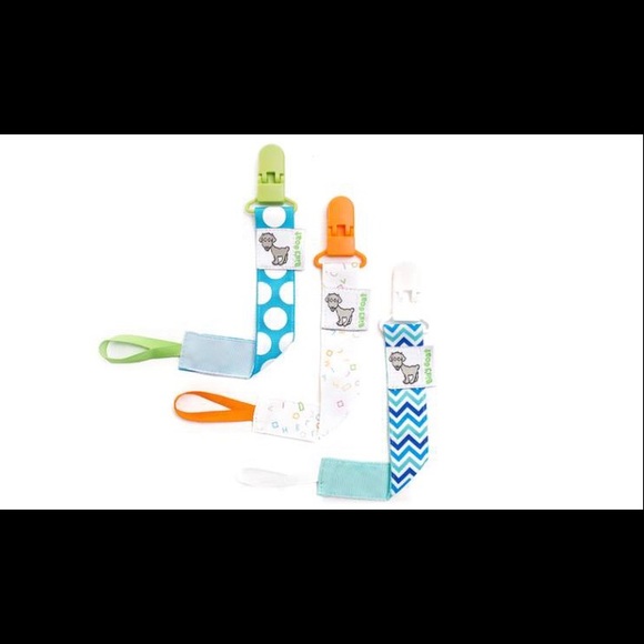 Billy Goat Drool Bibs with pacifier clips Sets - Picture 5 of 8